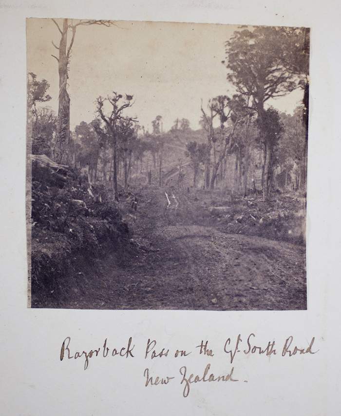 Razorback Pass on the Gt. South Road, Bombay, Auckland. Photograph by M Higginson. Album PH-ALB-510-p5